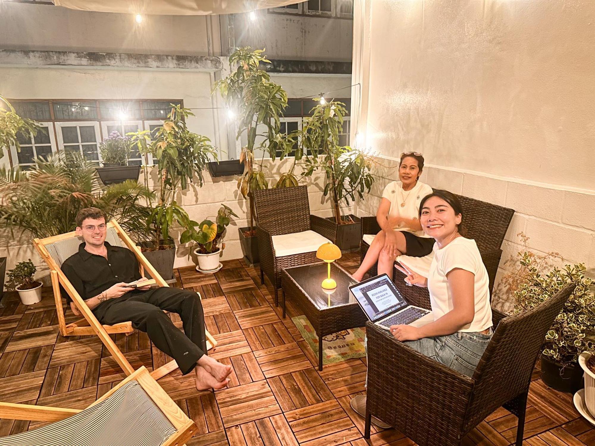 Bangkok Neighborhood Hostel Εξωτερικό φωτογραφία